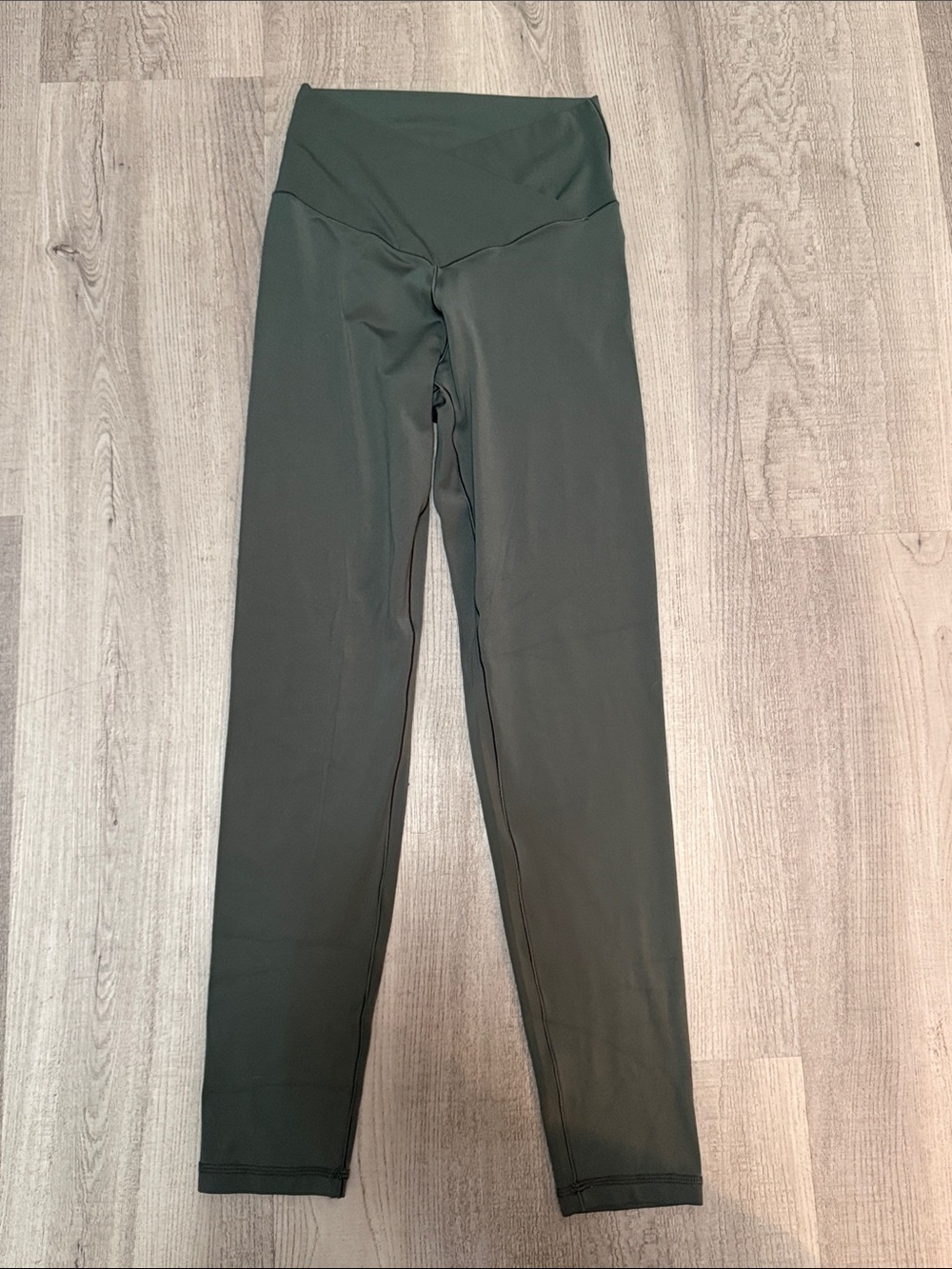 Aerie OFFLINE Real Me 7/8 Crossover Leggings Size M